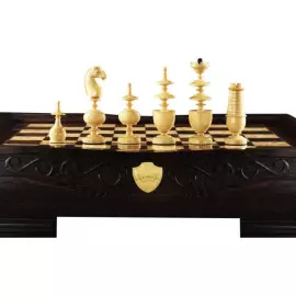 Boxwood and wenge chess "Rezans"