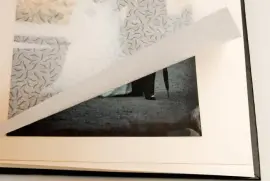 Статуэтка "Лето", на деревянной подставке Статуэтка "Лето", на деревянной подставке