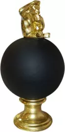 Статуэтка "Обезьяна на шаре", цвет: чёрный и золотой