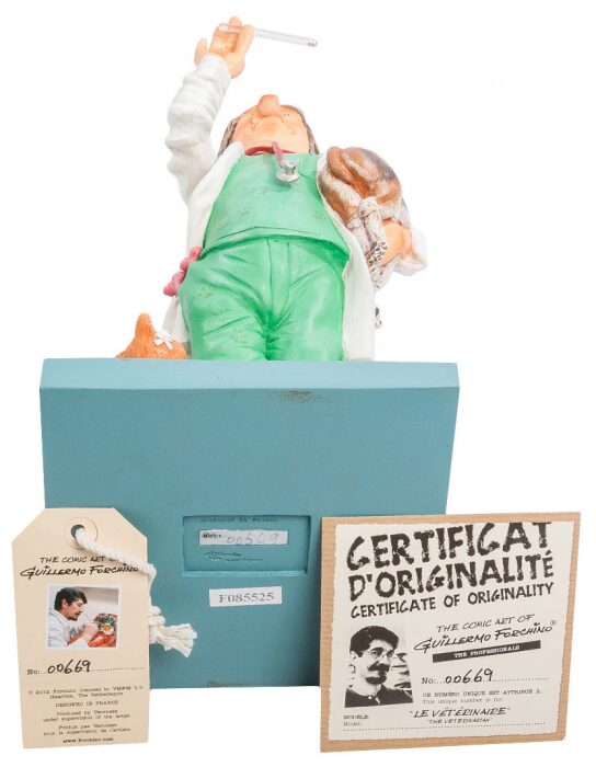 Авторская статуэтка "The Veterinarian"