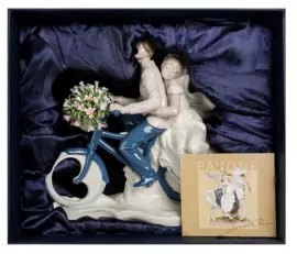 Фарфоровая статуэтка "Молодожены"