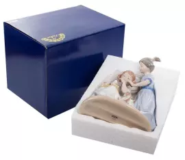 Ceramic figurine "Girls with a dog"