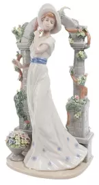 Ceramic statuette "Lady"