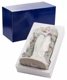 Ceramic statuette "Lady"