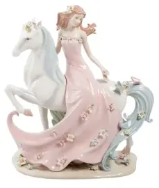 Керамическая статуэтка "Девушка"