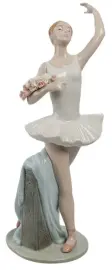 Керамическая статуэтка "Прима-балерина" Керамическая статуэтка "Прима-балерина"