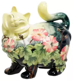 Статуэтка из фарфора "Кошка"