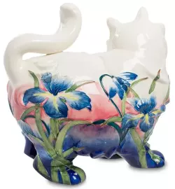 Фарфоровая статуэтка "Кошка"