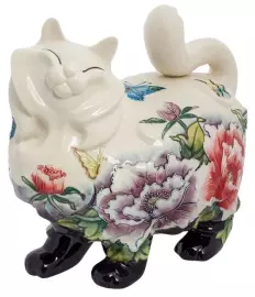 Фарфоровая статуэтка "Кошка"