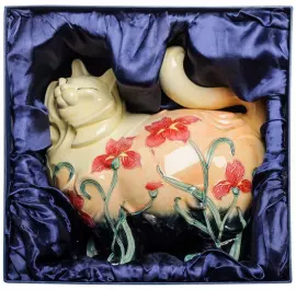 Фарфоровая статуэтка "Кошка"