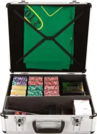 Набор для покера и блэк-джека "Зеро" (на 600 фишек) без номинала Набор для покера и блэк-джека "Зеро" (на 600 фишек) без номинала