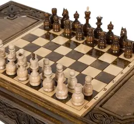 Шахматный стол из бука "Узорный" резной, с шахматами и нардами Шахматный стол из бука "Узорный" резной, с шахматами и нардами