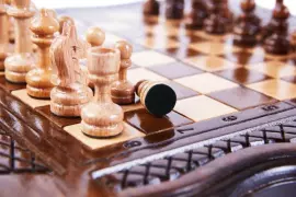 Игровой набор резной "Эдельвейс" (шахматы, нарды и шашки) с ручкой