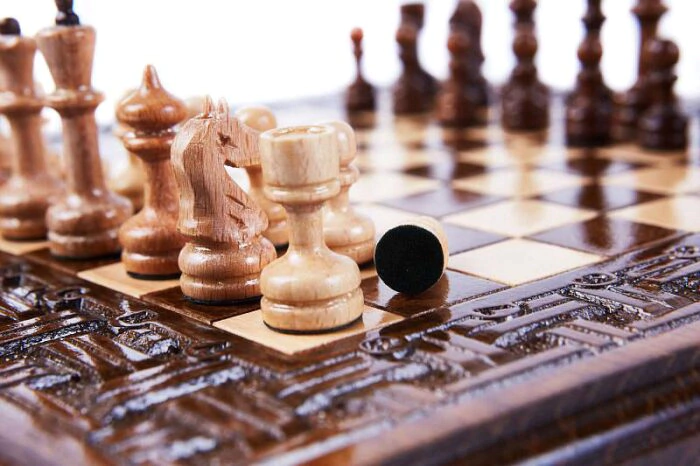Carved chess, backgammon and checkers made of beech "Armenian decor"