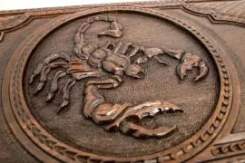 Резные нарды из бука "Пустынный скорпион"