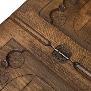 Backgammon carved "Hockey Player"
