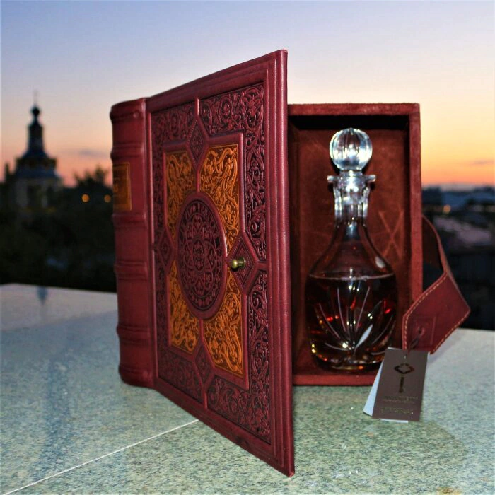 Folio Book Bar