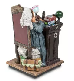 Статуэтка "Судья"