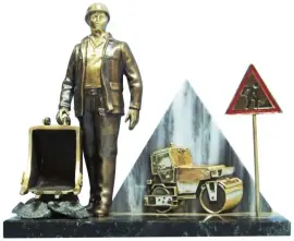 Сувенир из бронзы "Работник ДРСУ 2" Сувенир из бронзы "Работник ДРСУ 2"