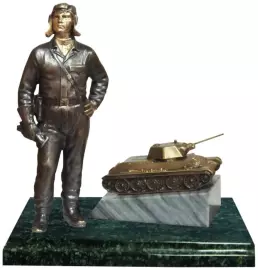 Сувенир из бронзы "Броня Победы" (Танкист, танк T-34)