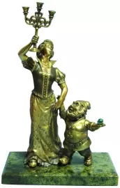Статуэтка из бронзы "Белоснежка и гном"