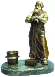 Статуэтка из бронзы "Металлург-литейщик"