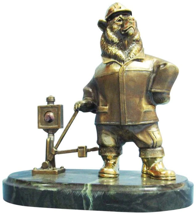 Bronze statuette "Railway Bear"