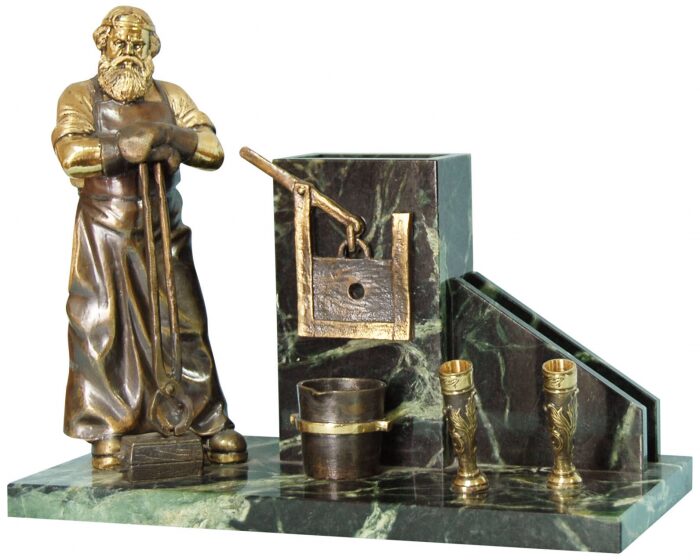 A writing device made of bronze "Metallurg"