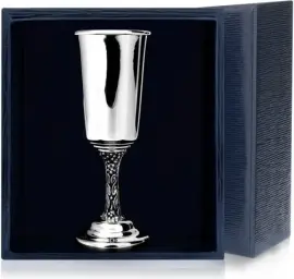 Рюмка для водки из серебра "Виноград" на 1 персону