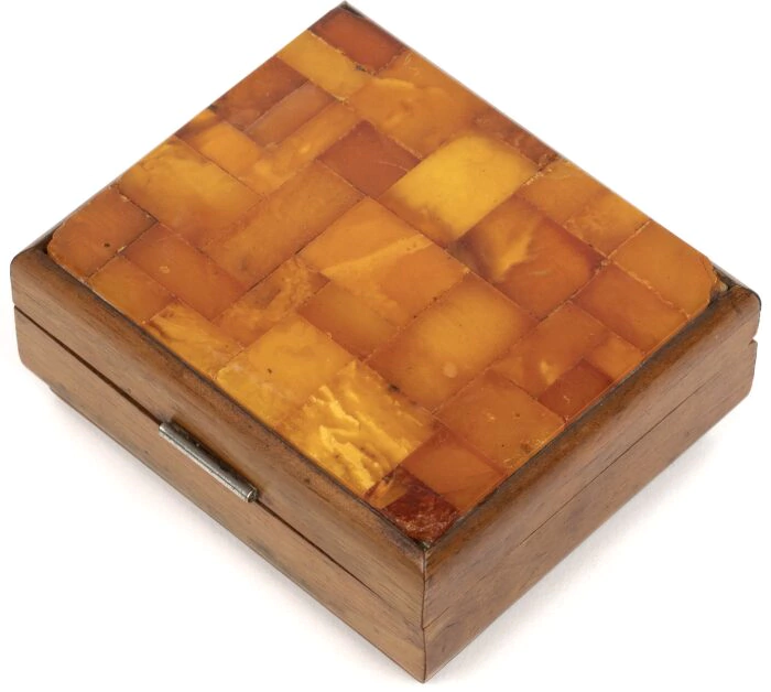 Antique amber jewelry box with a lighter