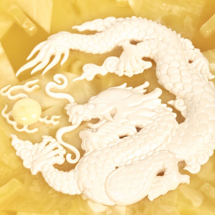The box made of amber "Dragon"