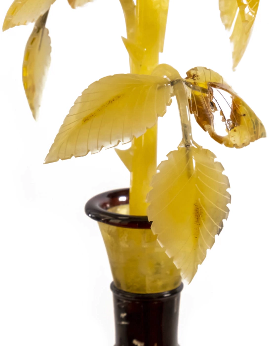 Amber souvenir "Rose in a vase"
