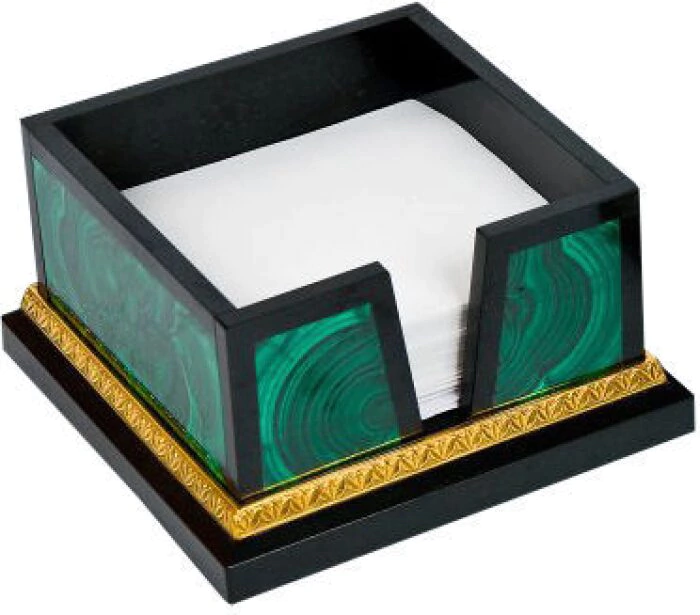 Cubicle made of malachite
