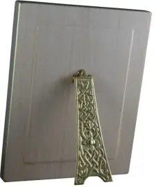 Икона на натуральном перламутре "Рождество Христово" в золотой раме Икона на натуральном перламутре "Рождество Христово" в золотой раме