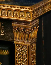 Собрание сочинений "Великие правители Востока" в Каабе Собрание сочинений "Великие правители Востока" в Каабе