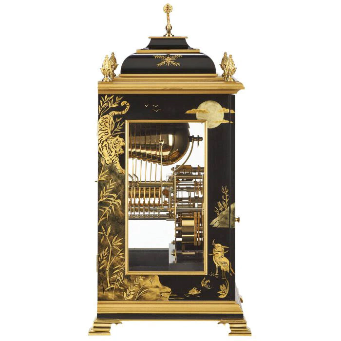Mantel clock "Comitti Queen Anne in Chinoiserie Tiger Artwork" (black)