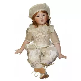 Кукла фарфоровая "Андреа"