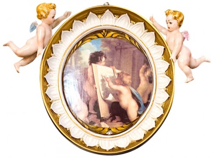 Medallion on the wall "Two angels"
