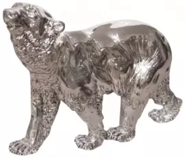 Скульптура "Белый медведь"