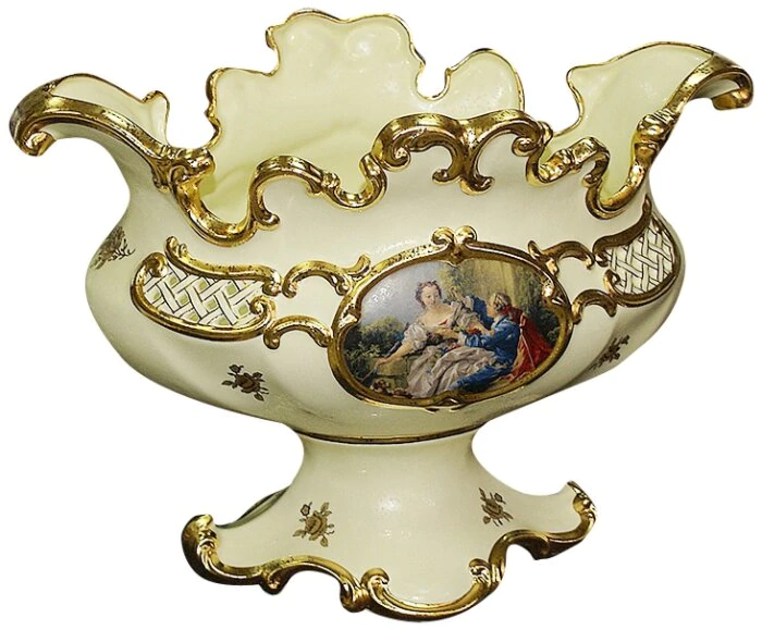 Openwork vase "Boucher" with gold trim
