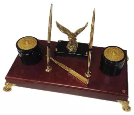 Charlemagne writing set (two pens, a paper knife, two drawers)