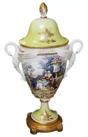 Ваза с ручками в виде лебедей