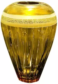 Ваза янтарная с орнаментом