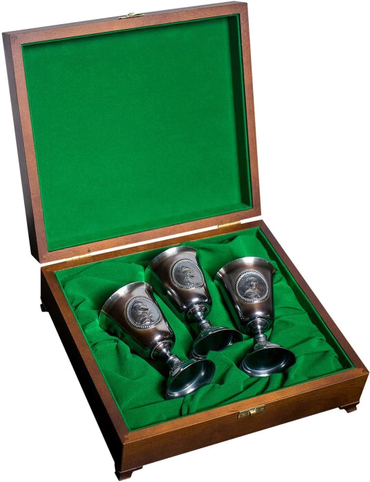 Vodka set "Royal Family" mini
