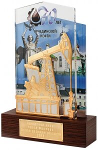 Corporate souvenir "Tandem of metal and glass"