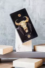 Нарды из мореного дуба и янтаря "Бык" коллекции "Тотем"