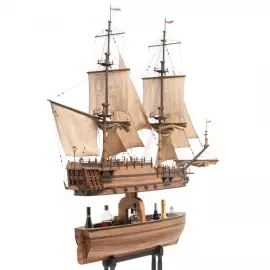 Эксклюзивный мини бар "Голландский бриг XVIII века" из драгоценных пород дерева