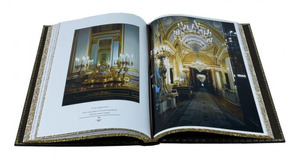 Gift set with the book "The Moscow Kremlin with a plaque"