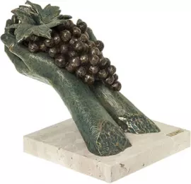 Скульптура "Урожай" (Harvest)