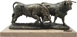 Скульптура "Боевое стадо" (War Herd)